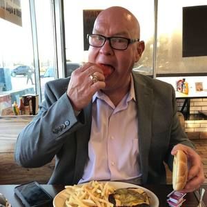 Meet your Posher, Mark